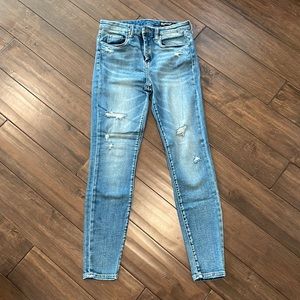 BLANKNYC Jean (mid-rise skinny)